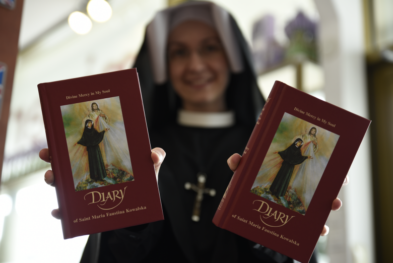 Diary of St. Faustina - The Sisters of Our Lady of Mercy